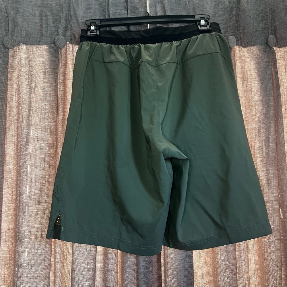 Mens ADIDAS Legacy Green Athletic Training Shorts Size Small - Picture 8 of 14